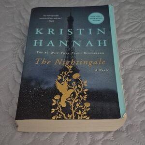 The Nightingale by Kristin Hannah